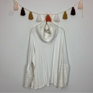 Philosophy Faux Fur Collar Sweater White Size Large